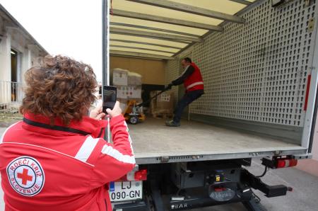 POMOČ ZA UKRAJINO 10 FOTO LJUBO VUKELIČ